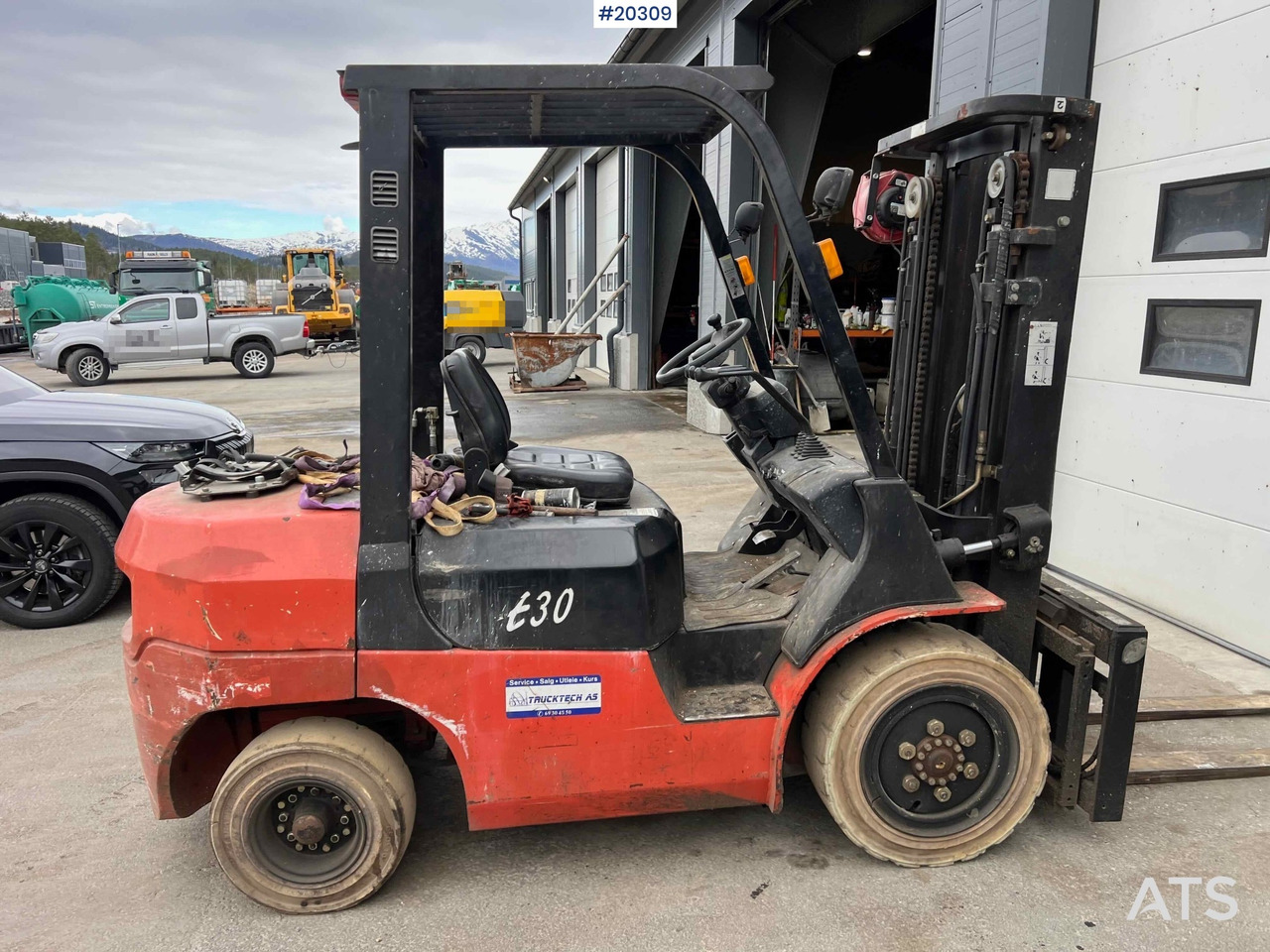 Gaffeltruck FG301 - Forklift: picture 4 Gaffeltruck FG301 - Forklift: picture 4
