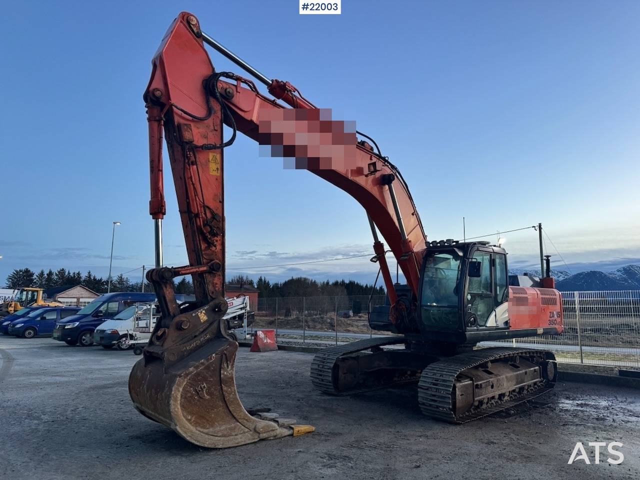 Hitachi 2013 Hitachi ZX350LC-5B Beltegraver m/ Graveskuffe og GPS. - Excavator: picture 1 Hitachi 2013 Hitachi ZX350LC-5B Beltegraver m/ Graveskuffe og GPS. - Excavator: picture 1
