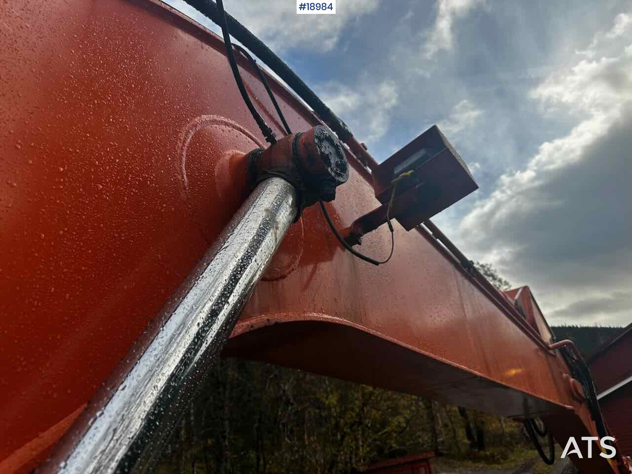 Excavator Hitachi ZX180LC-3: picture 28