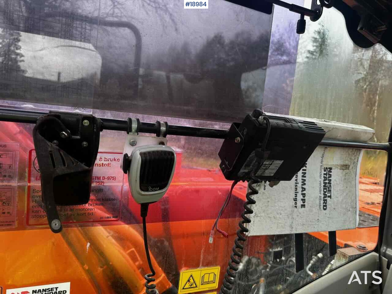 Excavator Hitachi ZX180LC-3: picture 40