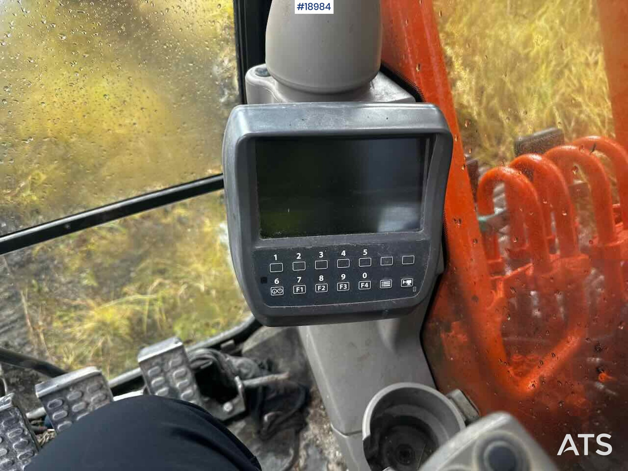 Excavator Hitachi ZX180LC-3: picture 23