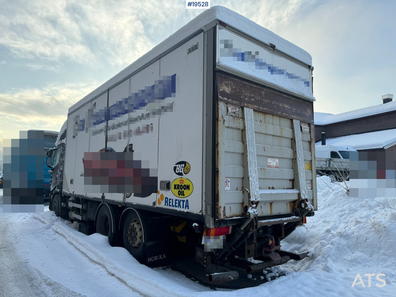 Iveco 260S56 - Box truck: picture 3 Iveco 260S56 - Box truck: picture 3