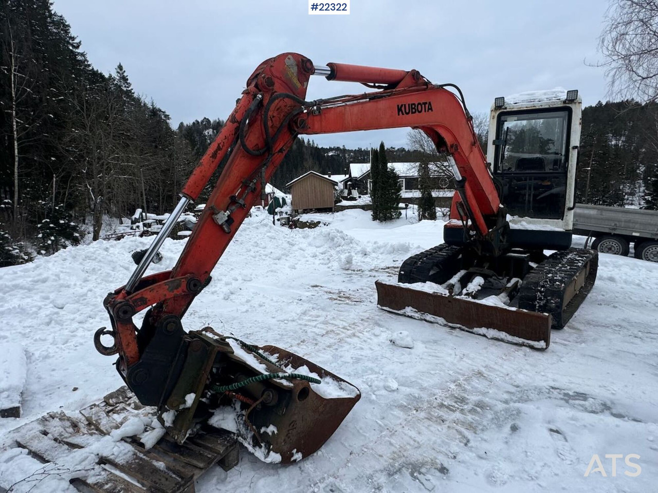 Kubota 2002 Kubota KX161-2 Beltegraver med hydraulisk pusseskuffe - Crawler excavator: picture 4 Kubota 2002 Kubota KX161-2 Beltegraver med hydraulisk pusseskuffe - Crawler excavator: picture 4