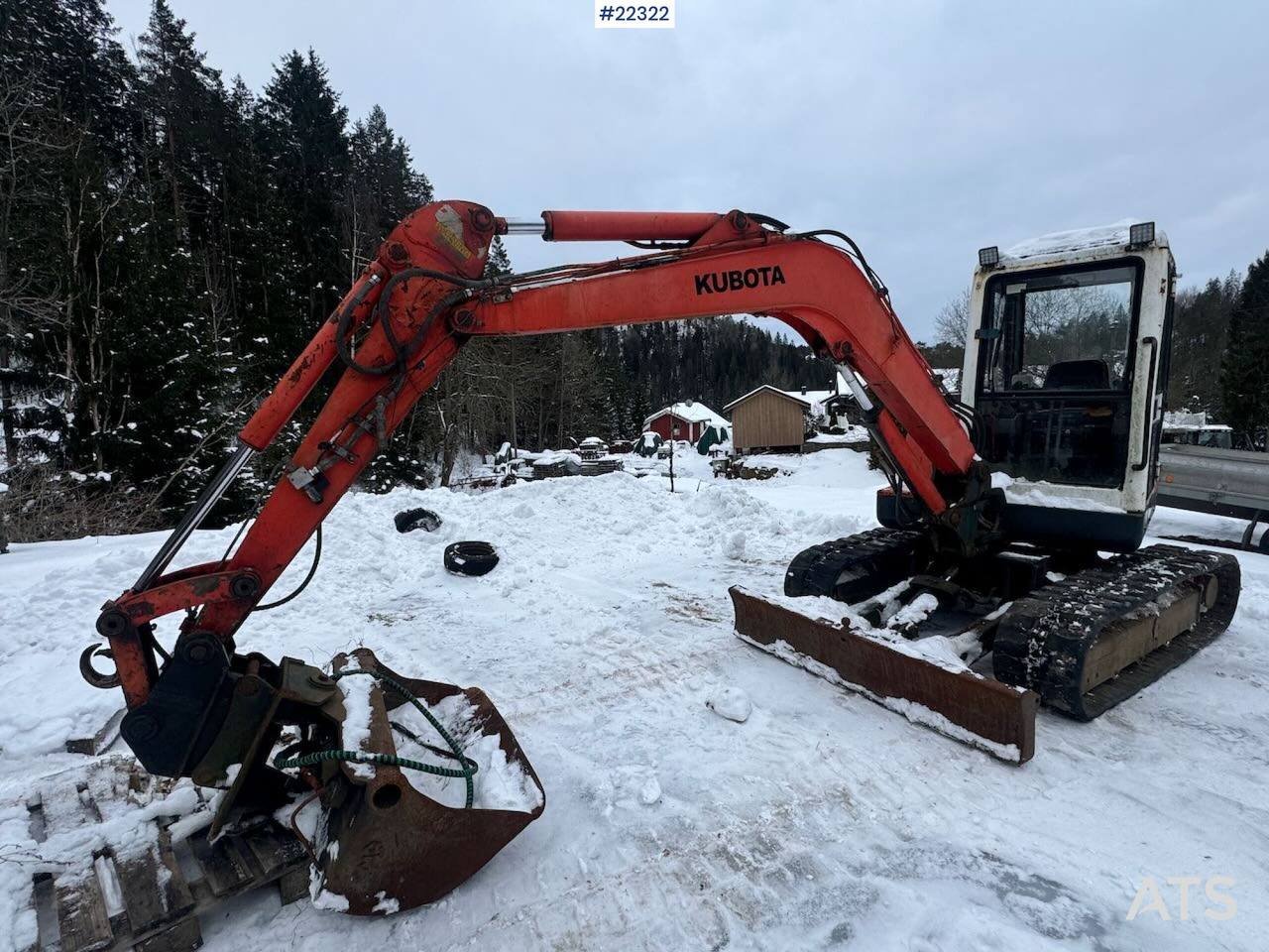 Kubota 2002 Kubota KX161-2 Beltegraver med hydraulisk pusseskuffe - Crawler excavator: picture 3 Kubota 2002 Kubota KX161-2 Beltegraver med hydraulisk pusseskuffe - Crawler excavator: picture 3
