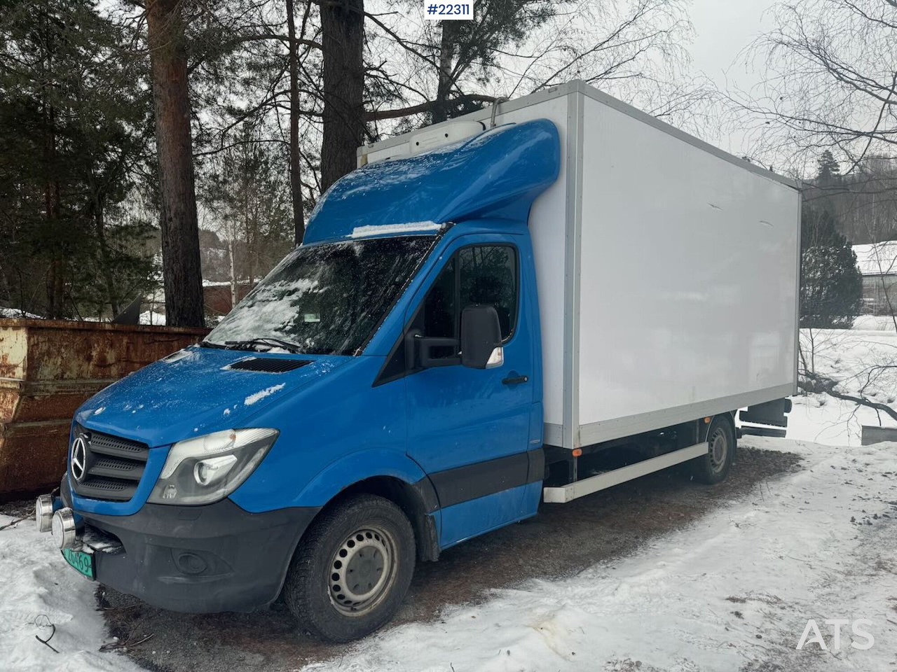 Mercedes 2015 Mercedes-Benz Sprinter skapbil med lift og sidedør - Box truck: picture 1 Mercedes 2015 Mercedes-Benz Sprinter skapbil med lift og sidedør - Box truck: picture 1