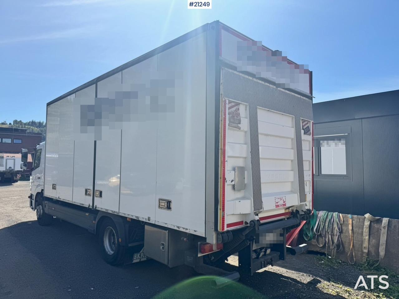 Mercedes Atego - Box truck: picture 5 Mercedes Atego - Box truck: picture 5