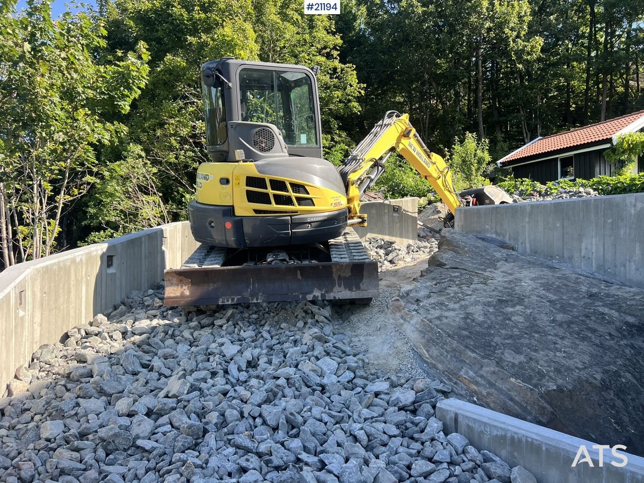 New Holland E55B - Crawler excavator: picture 1 New Holland E55B - Crawler excavator: picture 1
