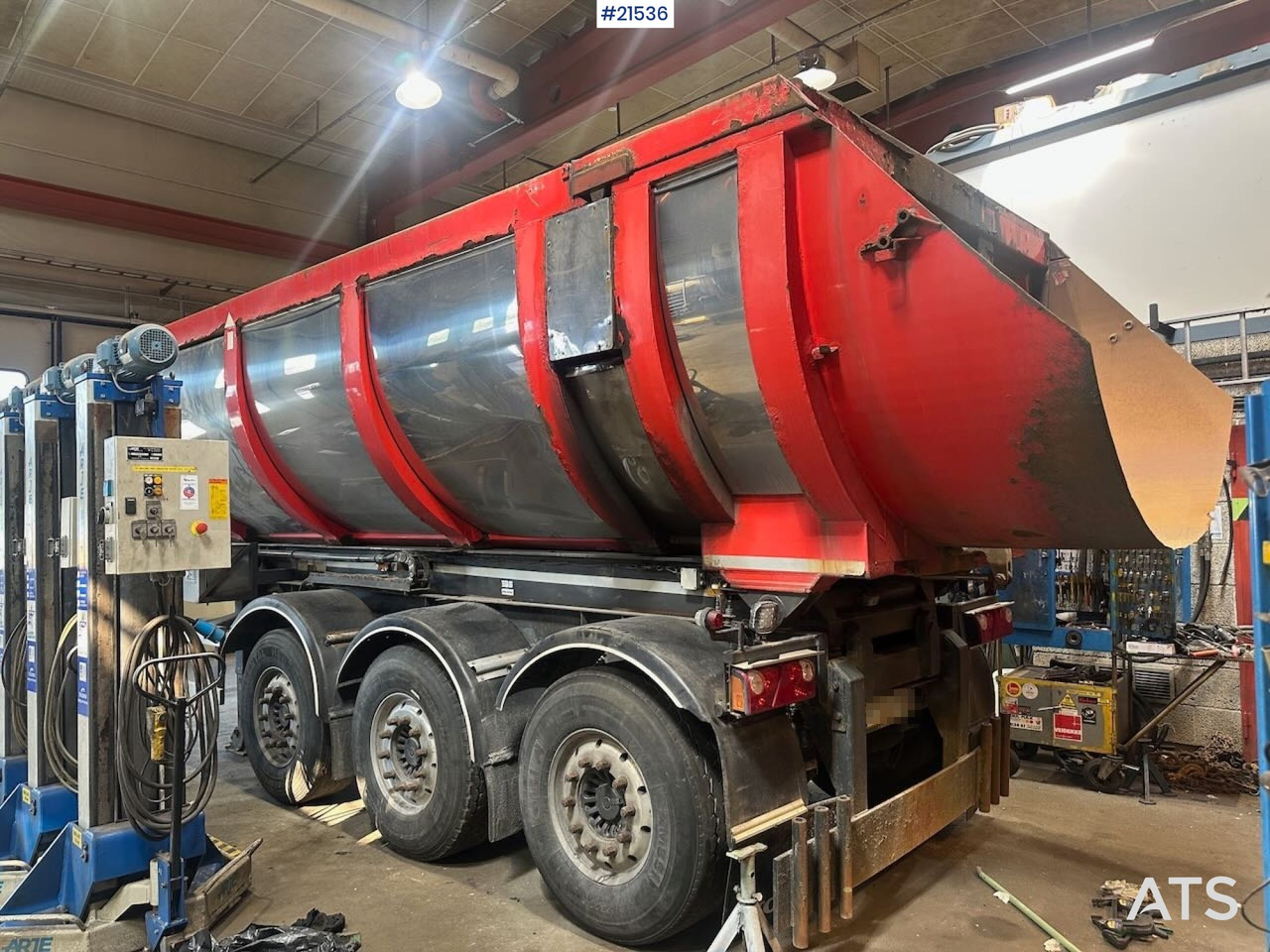 Nor-Slep SE-42 3 akslet tippsemi m/ kapellduk - Tipper semi-trailer: picture 2 Nor-Slep SE-42 3 akslet tippsemi m/ kapellduk - Tipper semi-trailer: picture 2