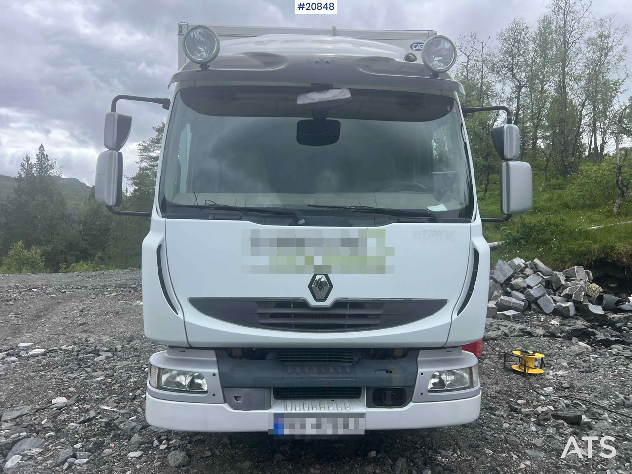 Renault 2013 4x2 Renault Midlum Skapbil m/ defekt lift. SE VIDEO - Box truck: picture 4 Renault 2013 4x2 Renault Midlum Skapbil m/ defekt lift. SE VIDEO - Box truck: picture 4