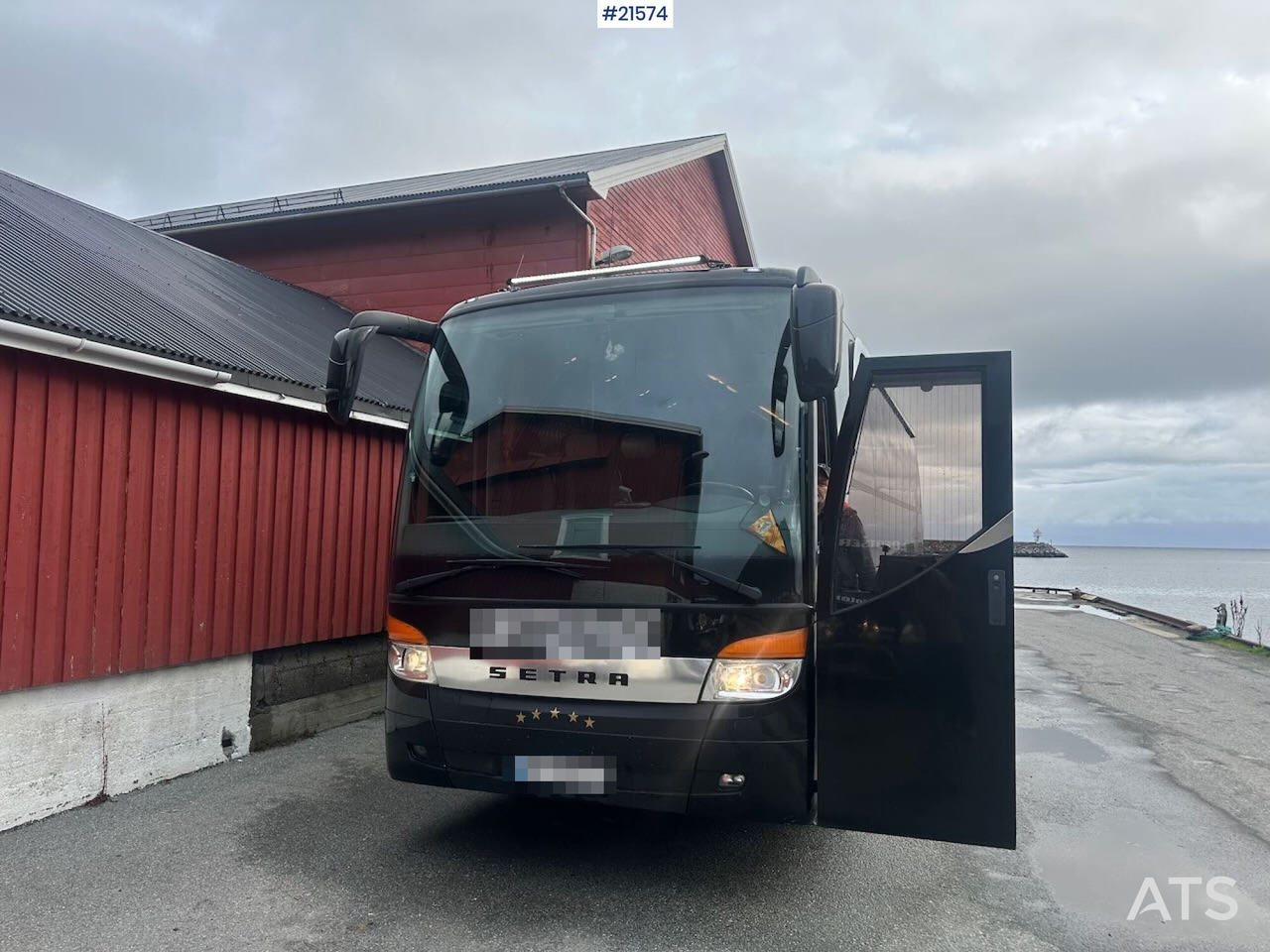 Setra S411 turbuss m/ 29+2+1 seter og vinterdekk. Lav km stand! - Coach: picture 1 Setra S411 turbuss m/ 29+2+1 seter og vinterdekk. Lav km stand! - Coach: picture 1
