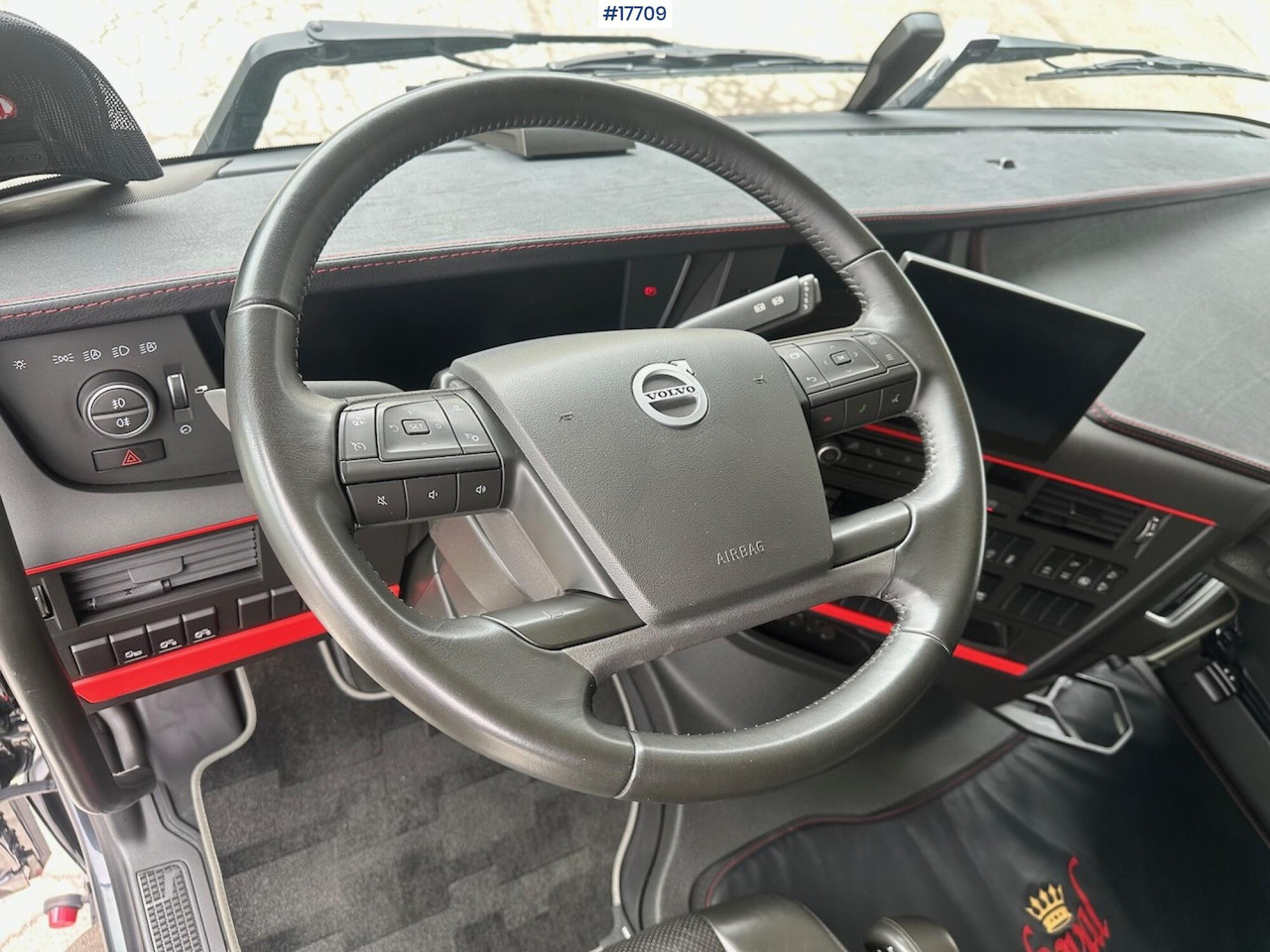 Tractor unit Volvo FH500: picture 28