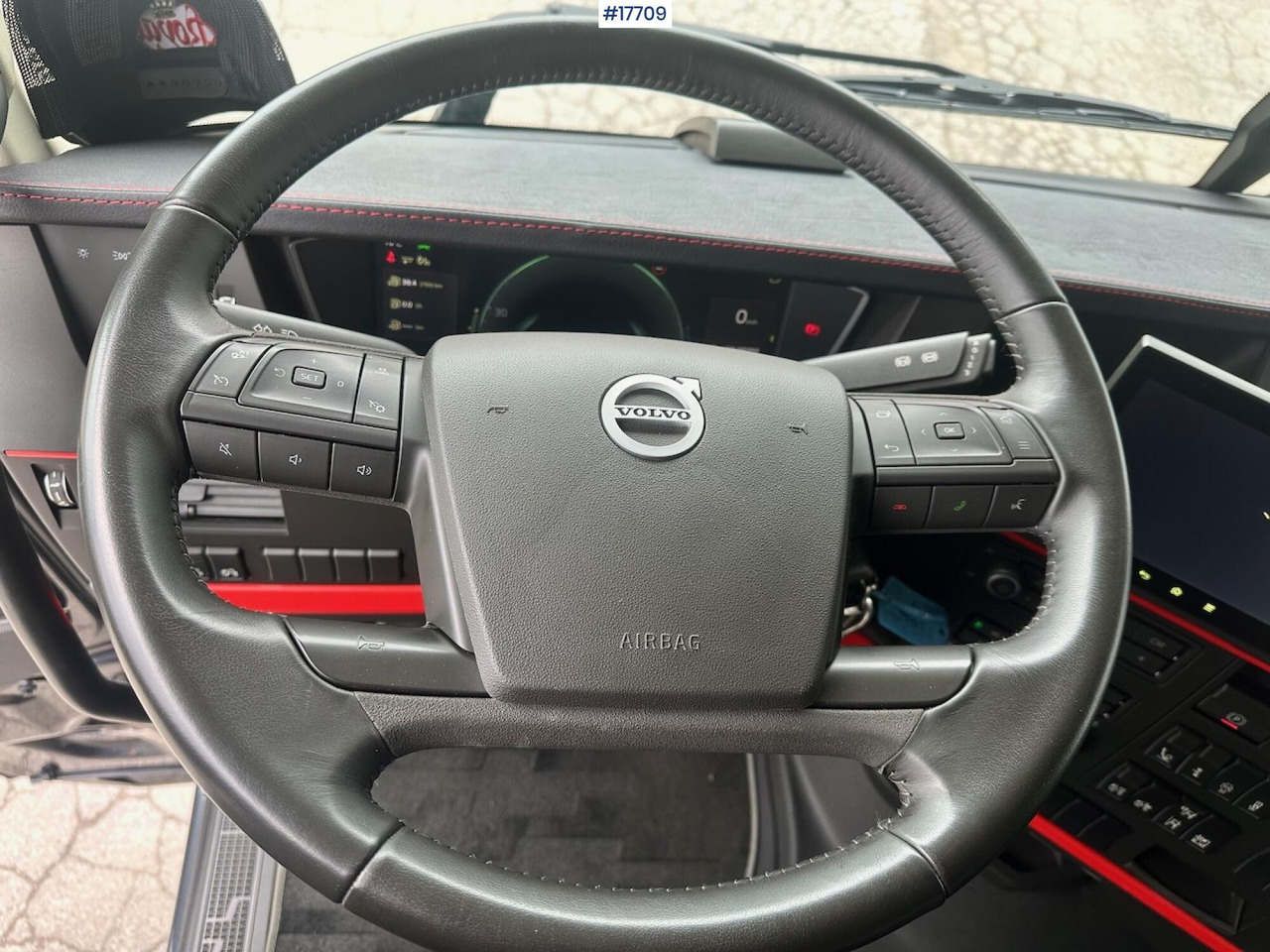 Tractor unit Volvo FH500: picture 30