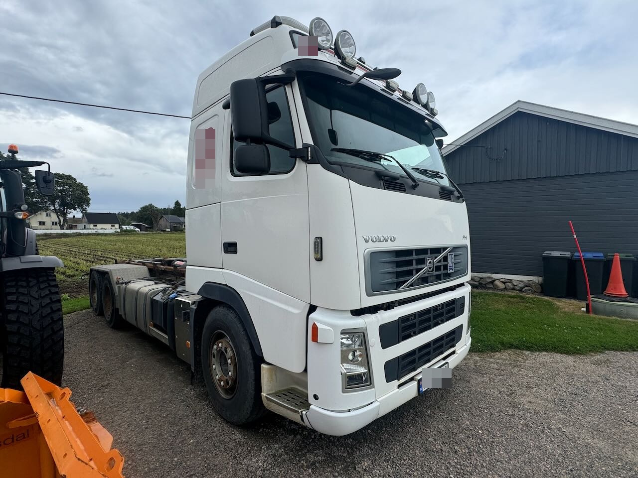 Volvo FH 480 - Hook lift truck: picture 1 Volvo FH 480 - Hook lift truck: picture 1