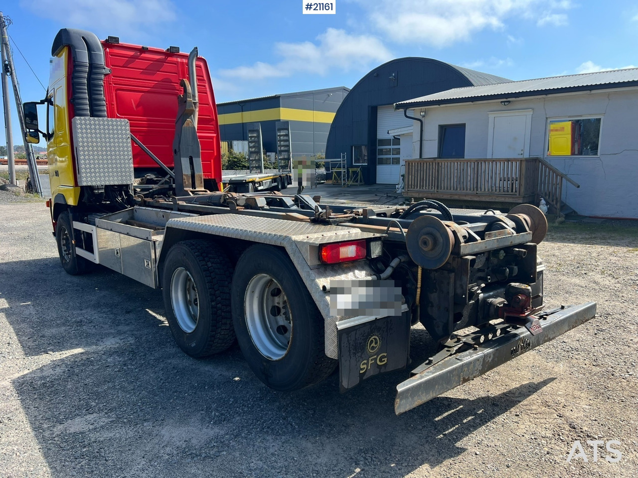 Volvo FH - Hook lift truck: picture 2 Volvo FH - Hook lift truck: picture 2