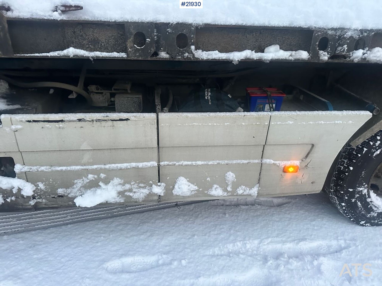 Hook lift truck Volvo FH12 brøyterigget krokbil m/ danskerumpe og flak. SE VIDEO: picture 16 Hook lift truck Volvo FH12 brøyterigget krokbil m/ danskerumpe og flak. SE VIDEO: picture 16