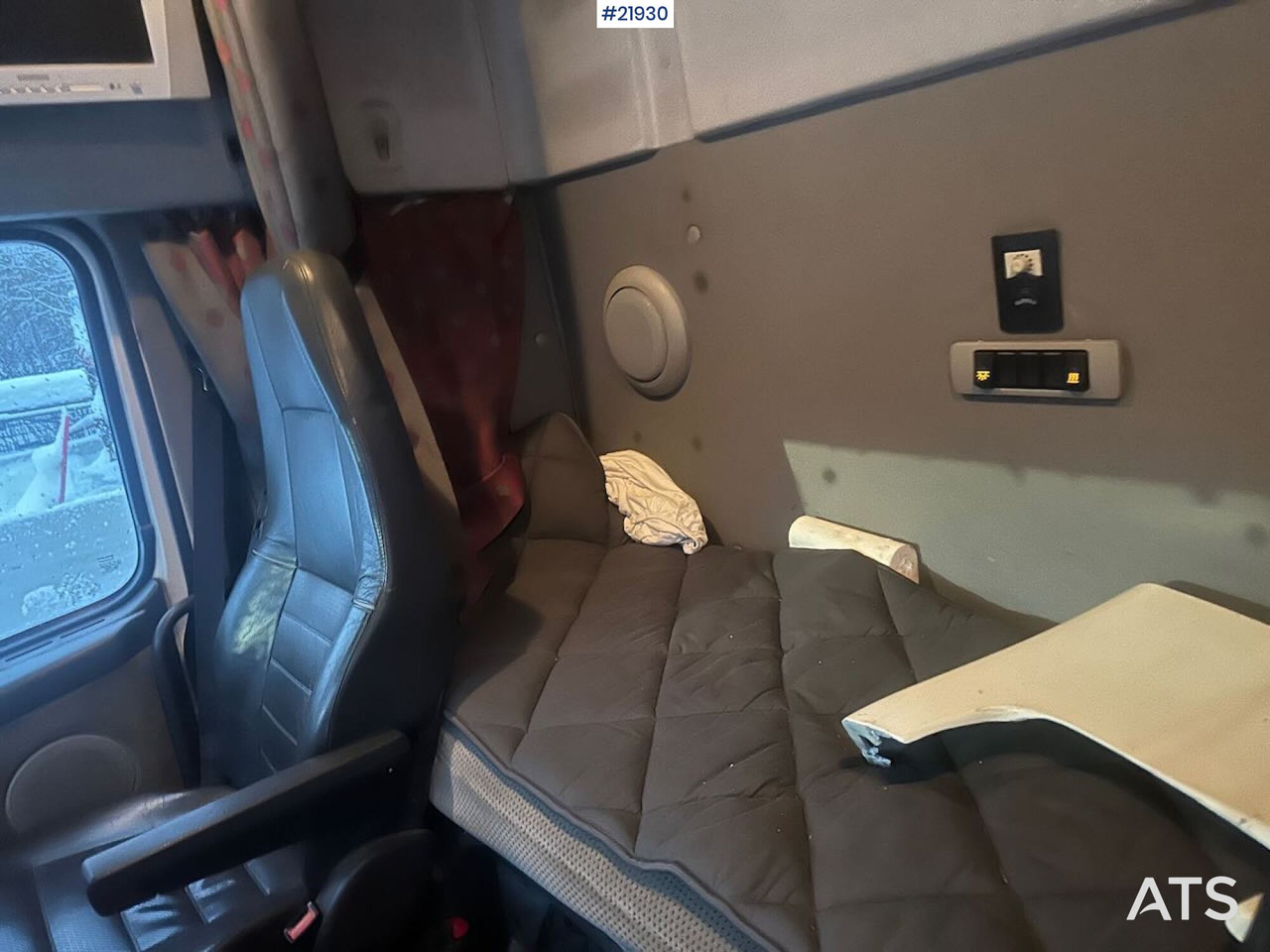 Hook lift truck Volvo FH12 brøyterigget krokbil m/ danskerumpe og flak. SE VIDEO: picture 40 Hook lift truck Volvo FH12 brøyterigget krokbil m/ danskerumpe og flak. SE VIDEO: picture 40