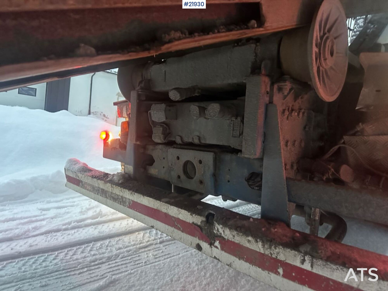 Hook lift truck Volvo FH12 brøyterigget krokbil m/ danskerumpe og flak. SE VIDEO: picture 25 Hook lift truck Volvo FH12 brøyterigget krokbil m/ danskerumpe og flak. SE VIDEO: picture 25