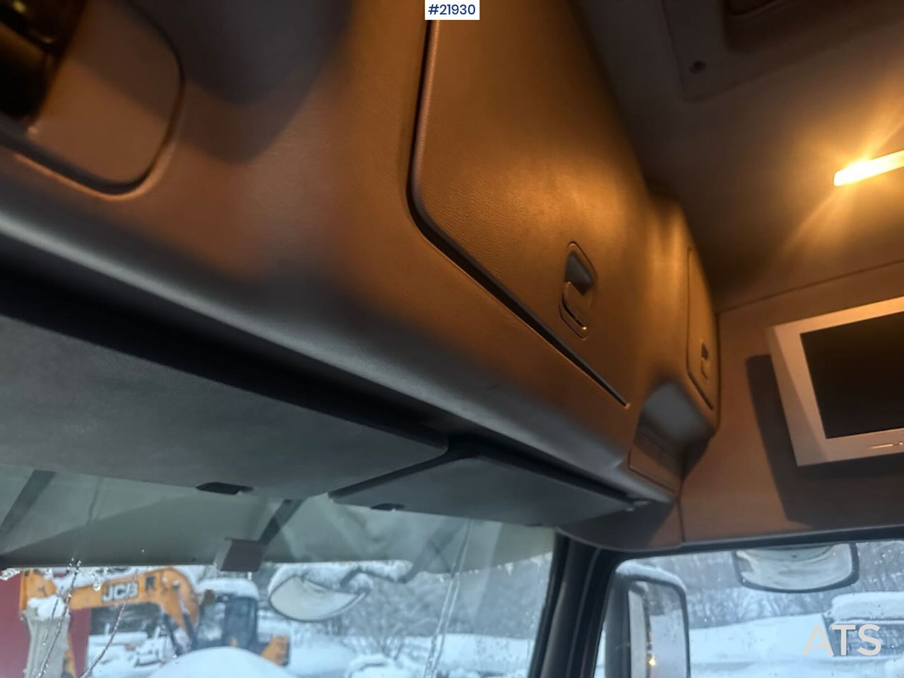 Hook lift truck Volvo FH12 brøyterigget krokbil m/ danskerumpe og flak. SE VIDEO: picture 37 Hook lift truck Volvo FH12 brøyterigget krokbil m/ danskerumpe og flak. SE VIDEO: picture 37