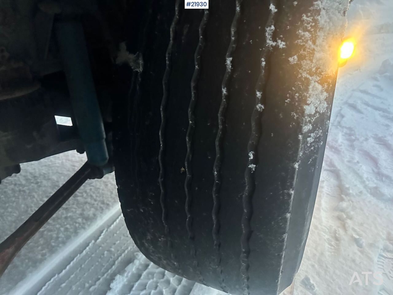 Hook lift truck Volvo FH12 brøyterigget krokbil m/ danskerumpe og flak. SE VIDEO: picture 15 Hook lift truck Volvo FH12 brøyterigget krokbil m/ danskerumpe og flak. SE VIDEO: picture 15