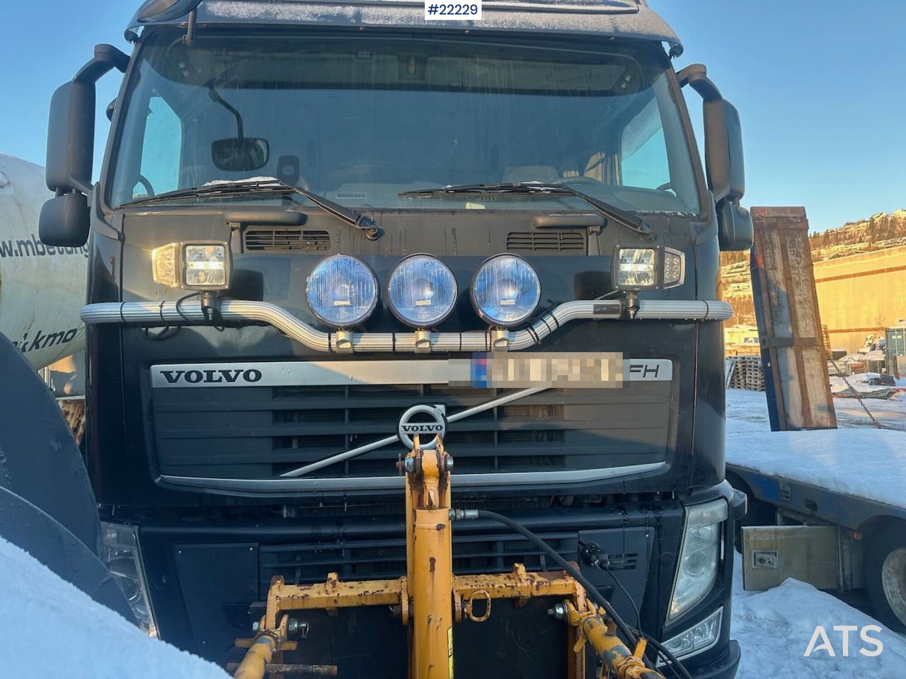 Volvo FH540 6x4 brøyterigget kombibil m/ 2007 Kel-Berg T790k, kasse, 2x asfaltbaljer og svingskive. SE VIDEO - Tipper: picture 2 Volvo FH540 6x4 brøyterigget kombibil m/ 2007 Kel-Berg T790k, kasse, 2x asfaltbaljer og svingskive. SE VIDEO - Tipper: picture 2