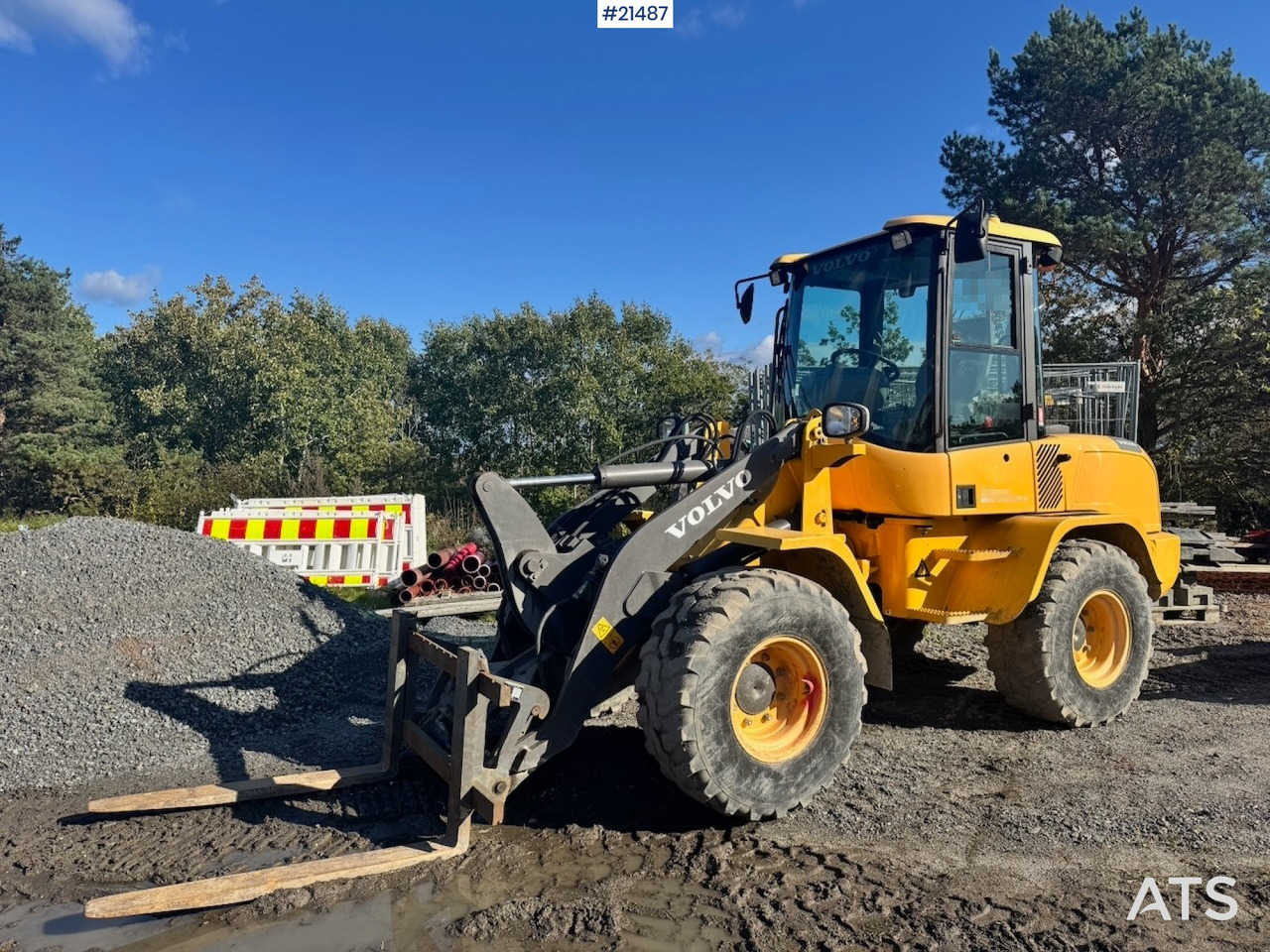 Volvo L30G - Wheel loader: picture 2 Volvo L30G - Wheel loader: picture 2