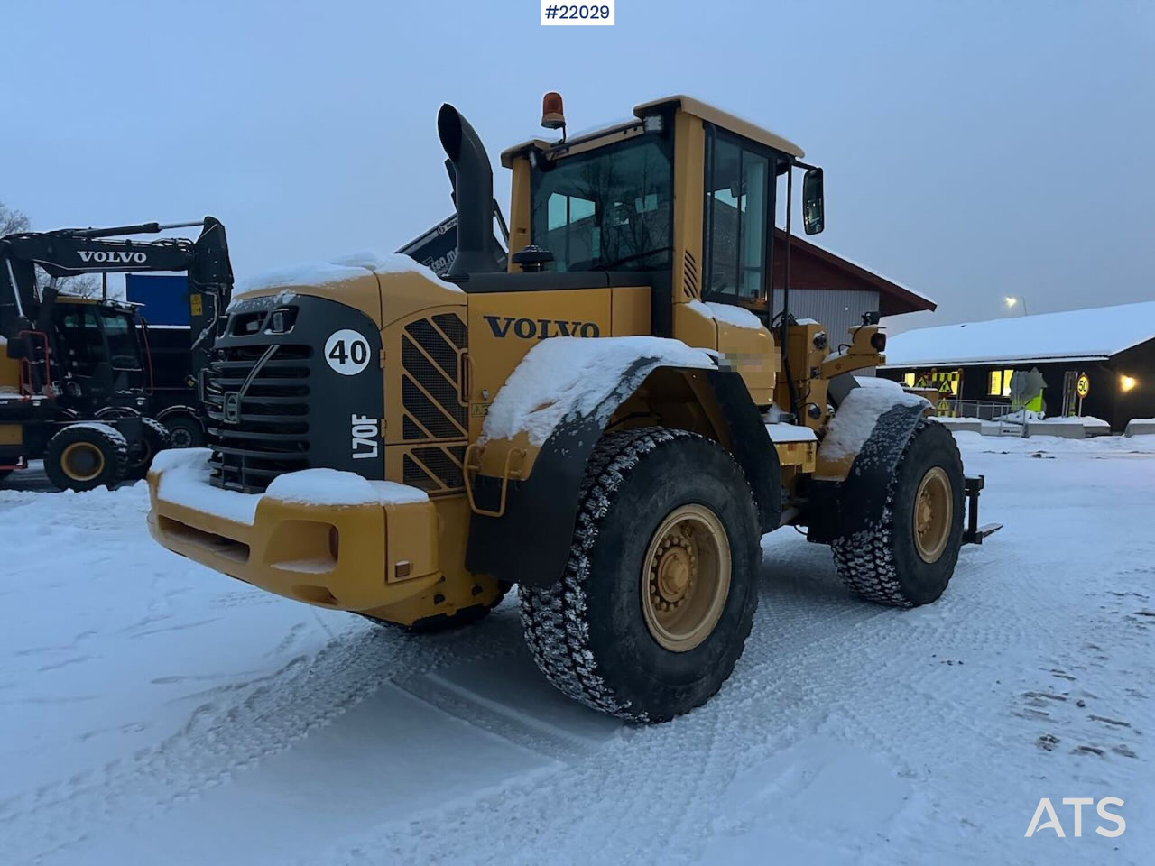 Volvo L70F hjullaster m/ vinter- og sommerdekk og planeringskuffe. En eier! Se video - Wheel loader: picture 4 Volvo L70F hjullaster m/ vinter- og sommerdekk og planeringskuffe. En eier! Se video - Wheel loader: picture 4
