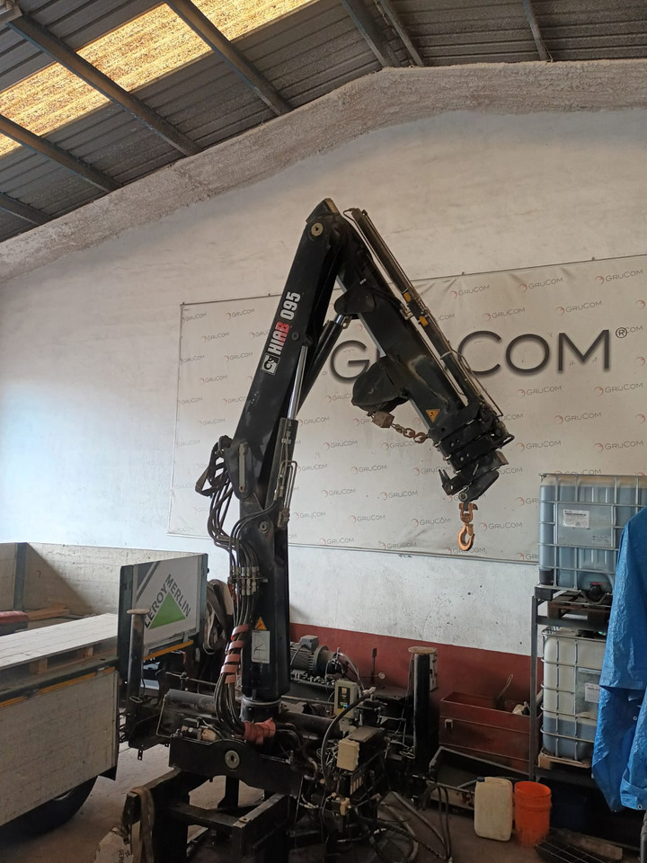 HIAB 095 - Truck mounted crane: picture 5 HIAB 095 - Truck mounted crane: picture 5