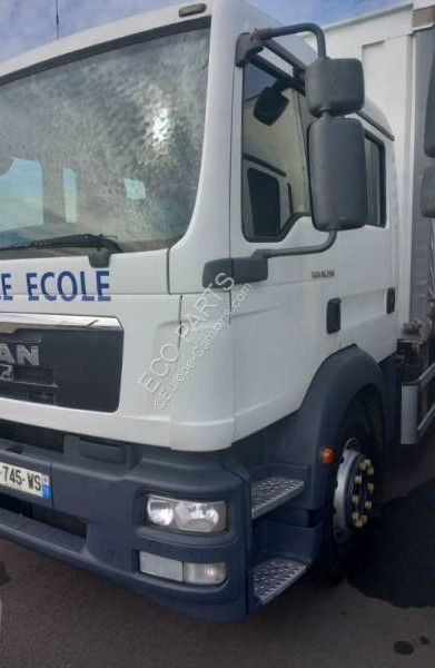 MAN TGM 18.290 - Curtain side truck: picture 2 MAN TGM 18.290 - Curtain side truck: picture 2