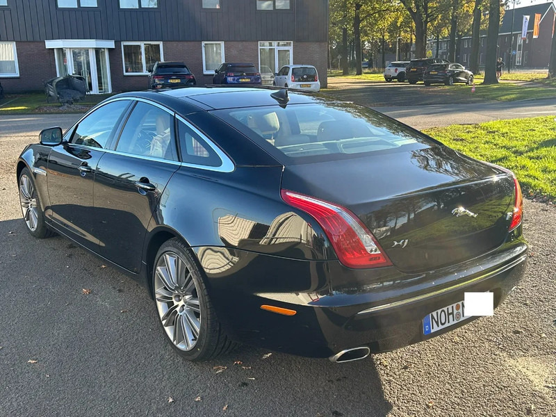 Jaguar XJ 3.0 V6D 275 PK /AUTOM / PANO DAK / VOL LEDER / MERIDAN / EXPORT PRICE - Sedan: picture 5 Jaguar XJ 3.0 V6D 275 PK /AUTOM / PANO DAK / VOL LEDER / MERIDAN / EXPORT PRICE - Sedan: picture 5