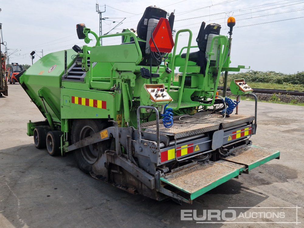 2007 CAT BB-730 - Asphalt paver: picture 3 2007 CAT BB-730 - Asphalt paver: picture 3