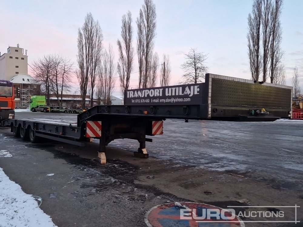 2010 McCauley Tri Axle Semi Trailer, Ramps (Romanian Reg. Docs. Available) - Low loader semi-trailer: picture 4 2010 McCauley Tri Axle Semi Trailer, Ramps (Romanian Reg. Docs. Available) - Low loader semi-trailer: picture 4