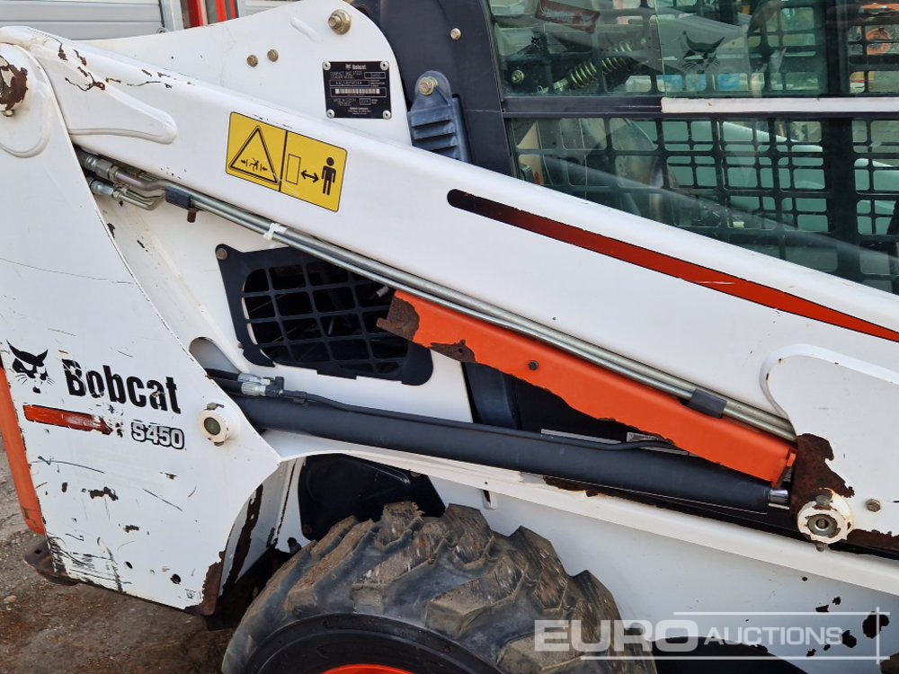 Skid steer loader 2014 Bobcat S450: picture 10