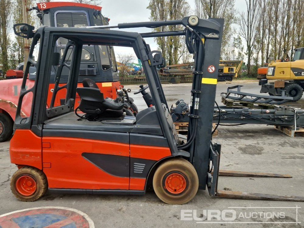 2014 Linde E30L-01 - Forklift: picture 5 2014 Linde E30L-01 - Forklift: picture 5
