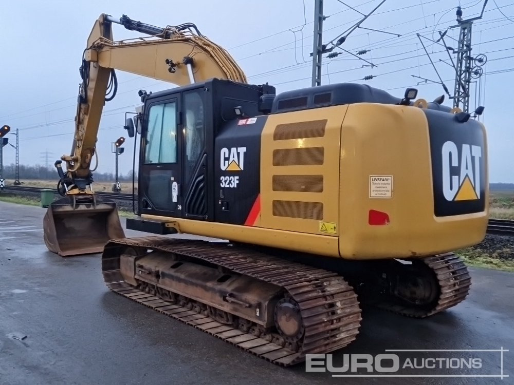 2016 CAT 323FL - Crawler excavator: picture 3 2016 CAT 323FL - Crawler excavator: picture 3
