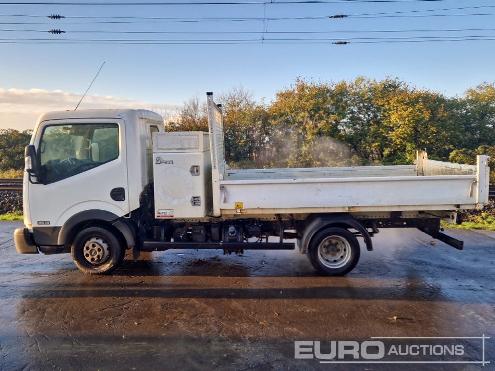 2018 Nissan NT400 - Tipper van: picture 2 2018 Nissan NT400 - Tipper van: picture 2