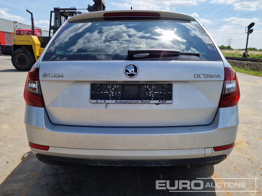 2018 Skoda Octavia - Car: picture 4 2018 Skoda Octavia - Car: picture 4