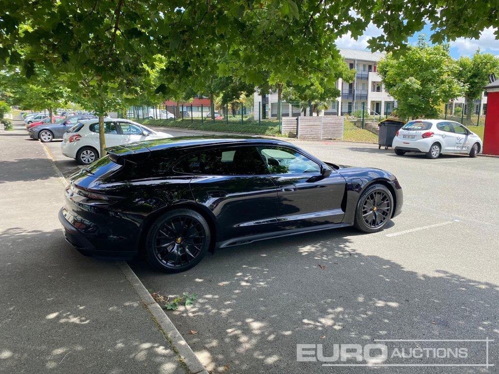 2022 Porsche Taycan GTS Sport Turismo - Car: picture 3 2022 Porsche Taycan GTS Sport Turismo - Car: picture 3