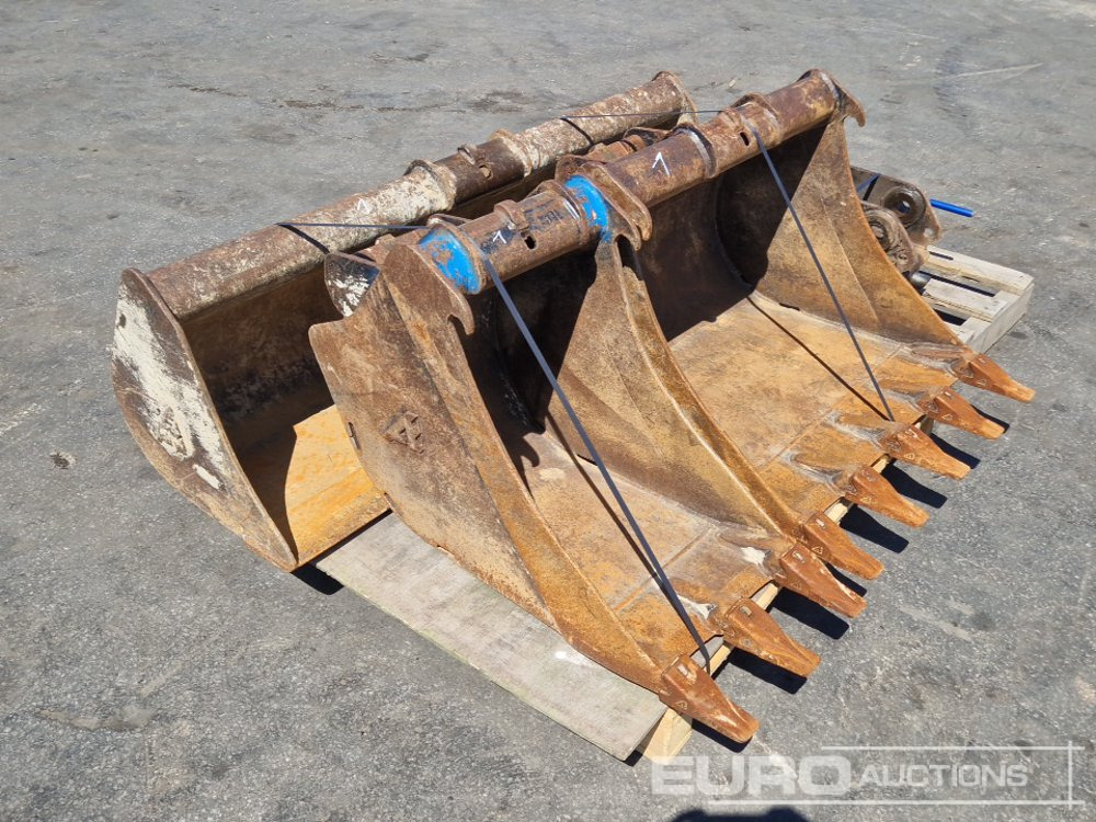 60" Ditching, 32", 16" Digging Buckets + QH - Bucket: picture 4 60" Ditching, 32", 16" Digging Buckets + QH - Bucket: picture 4