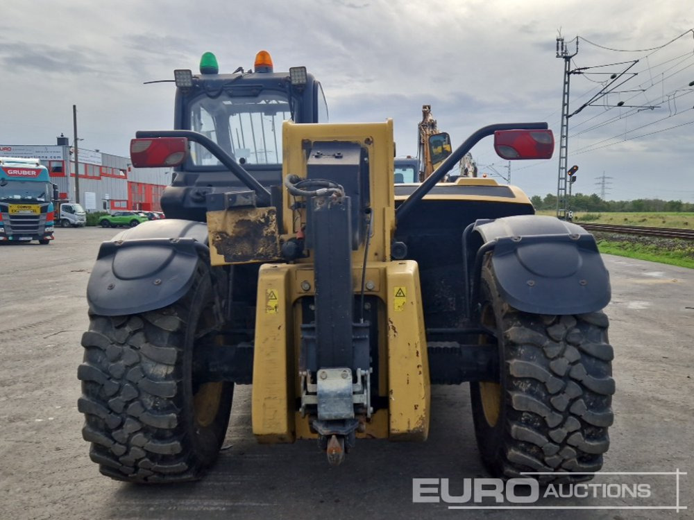 CAT TH407AG - Telescopic handler: picture 4 CAT TH407AG - Telescopic handler: picture 4