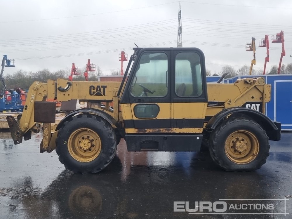 CAT TH63 - Telescopic handler: picture 2 CAT TH63 - Telescopic handler: picture 2