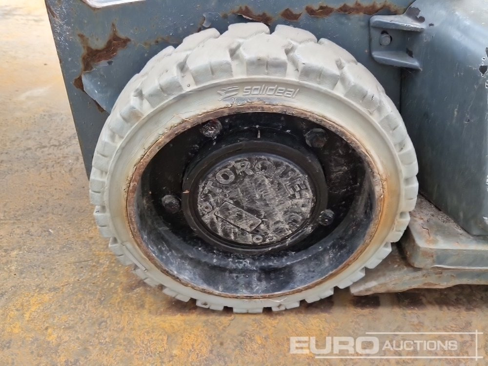 Vertical mast lift Haulotte Star 10-1: picture 8