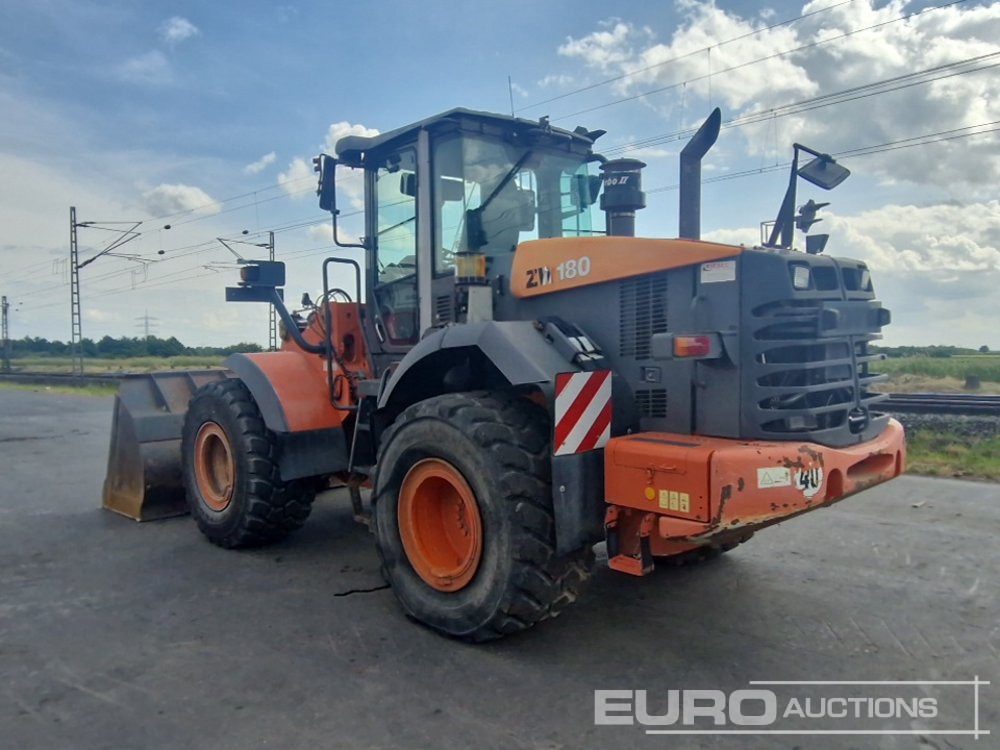 Hitachi ZW180 - Wheel loader: picture 3 Hitachi ZW180 - Wheel loader: picture 3