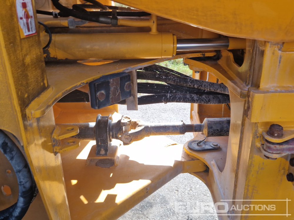 Wheel loader JCB 416HT: picture 15
