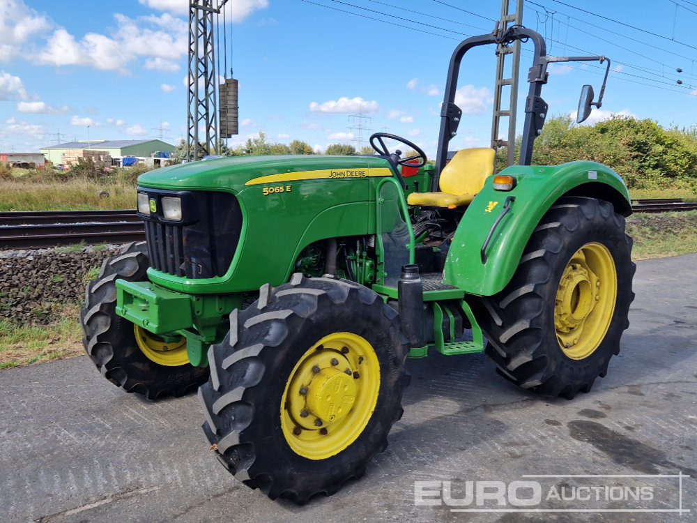 John Deere 5065E - Farm tractor: picture 1 John Deere 5065E - Farm tractor: picture 1