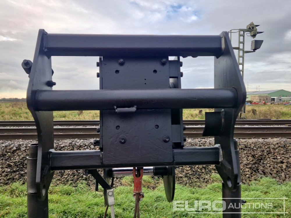 Manitou 5 Ton Winch to suit Telehandler - Material handling equipment: picture 5 Manitou 5 Ton Winch to suit Telehandler - Material handling equipment: picture 5