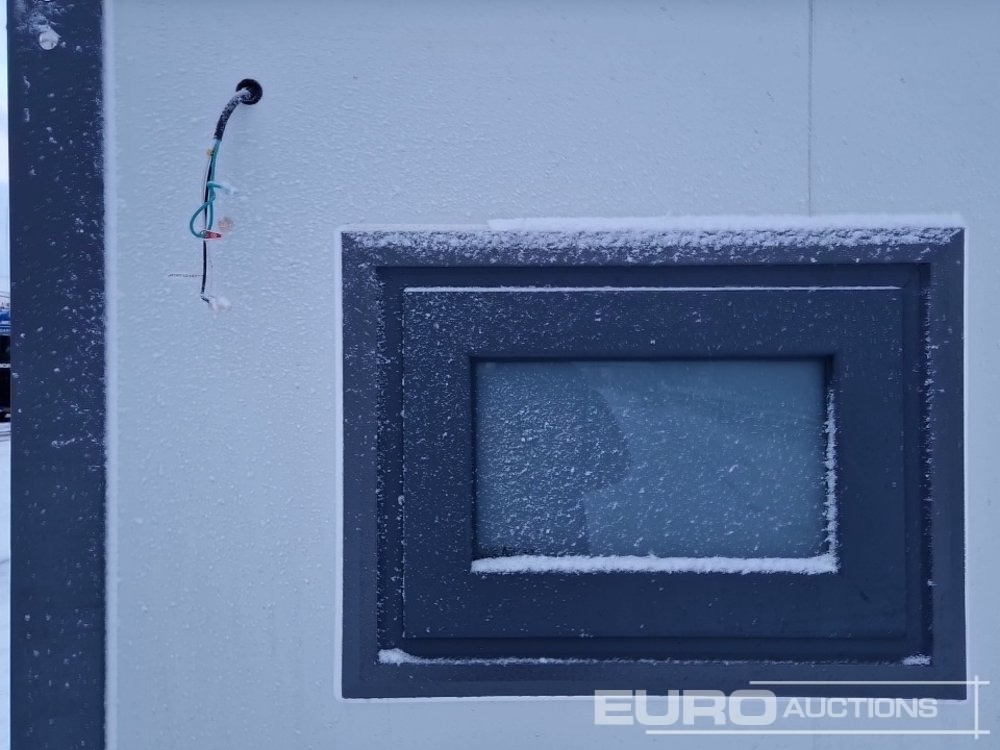 Portable Shower + Toilet, 7x5.5x8' - Construction container: picture 4 Portable Shower + Toilet, 7x5.5x8' - Construction container: picture 4