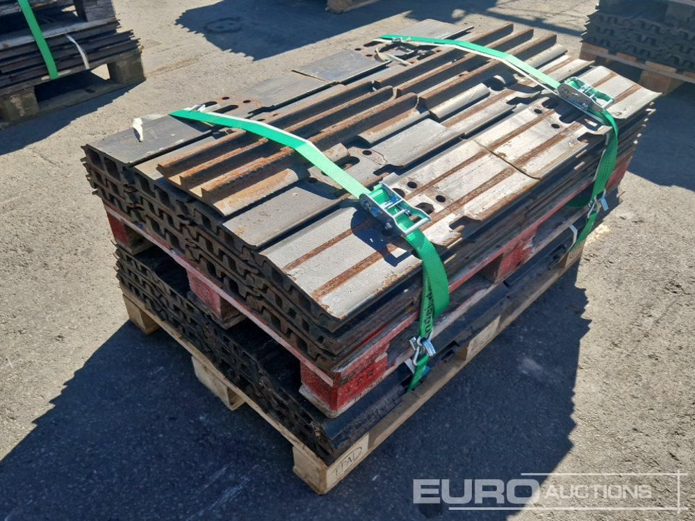 600mm Steel Plates to suit Hitachi ZX225-6 - Spare parts for Excavator: picture 2 600mm Steel Plates to suit Hitachi ZX225-6 - Spare parts for Excavator: picture 2