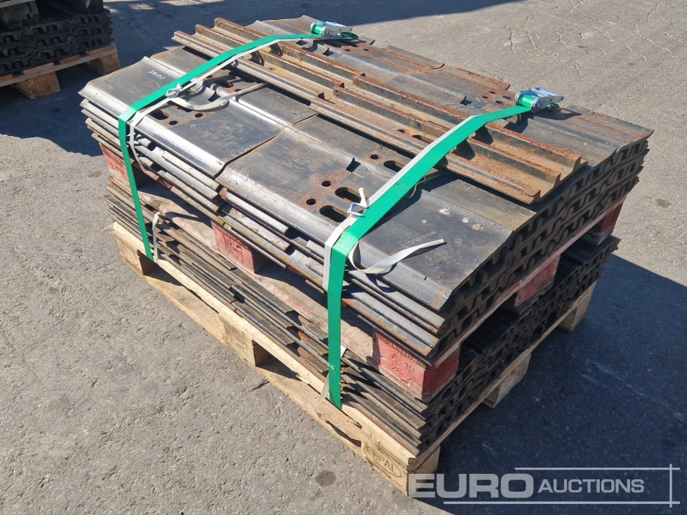 600mm Steel Plates to suit Hitachi ZX225-6 - Spare parts for Excavator: picture 1 600mm Steel Plates to suit Hitachi ZX225-6 - Spare parts for Excavator: picture 1