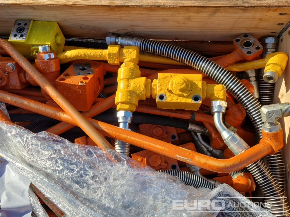 Pallet of Assorted B-Hammer Pipes to suit Hitachi Excavavtor - Spare parts for Excavator: picture 3 Pallet of Assorted B-Hammer Pipes to suit Hitachi Excavavtor - Spare parts for Excavator: picture 3