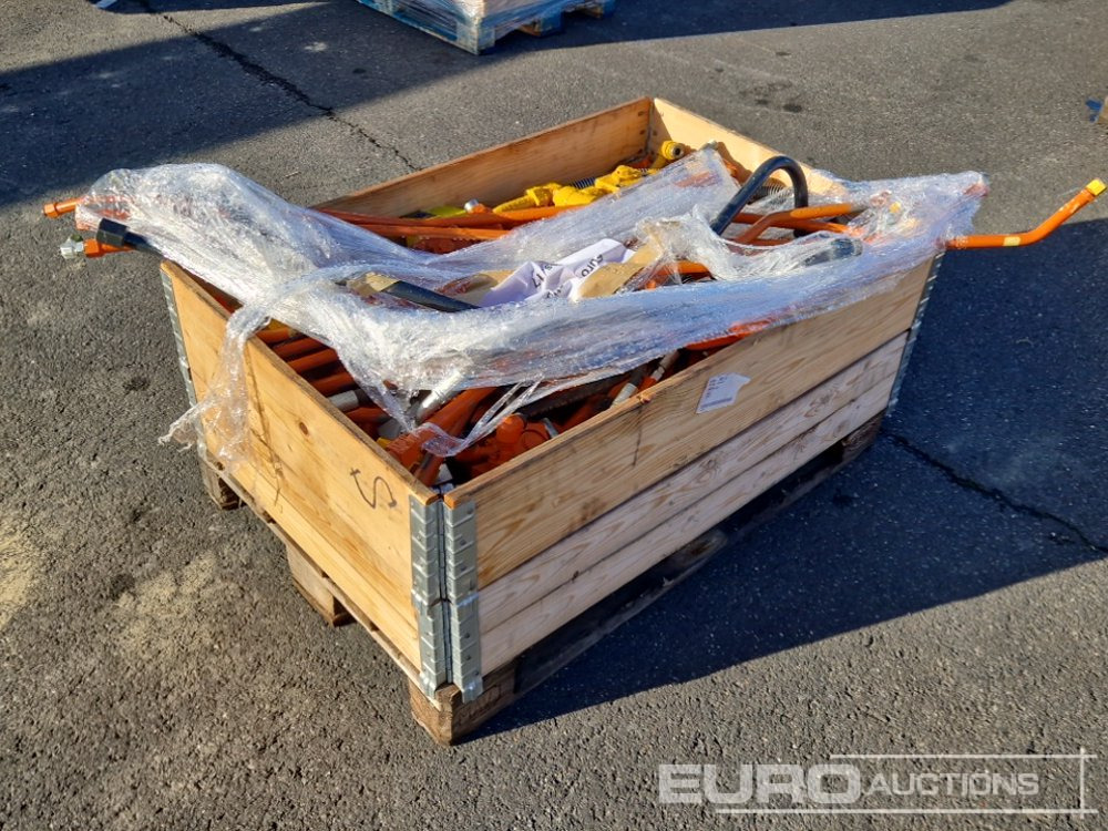Pallet of Assorted B-Hammer Pipes to suit Hitachi Excavavtor - Spare parts for Excavator: picture 2 Pallet of Assorted B-Hammer Pipes to suit Hitachi Excavavtor - Spare parts for Excavator: picture 2